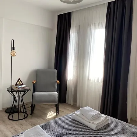 Cozy Apartment With Central Location Near Marmaris Public Beach * Мармарис